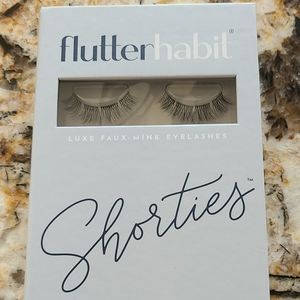 Flutterhabit Shorties false fake eyelashes set of 6